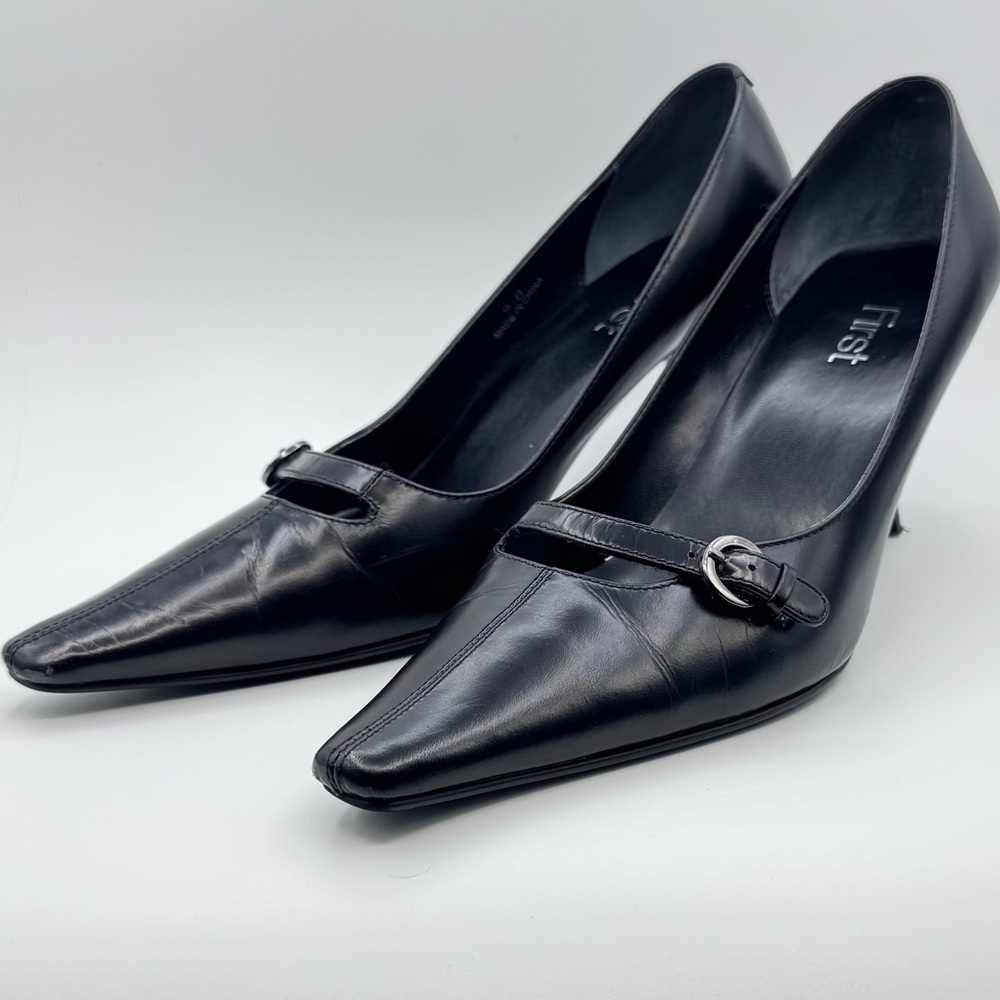 FIRST Black Leather Upper pointy toe 3” Heels with Buckle Whimsy-Goth 9.5 EUC